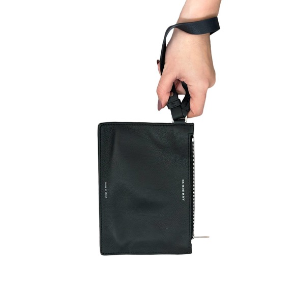 Burberry EUC Authentic Wristlet Clutch Wallet Leather Black - Picture 9 of 9
